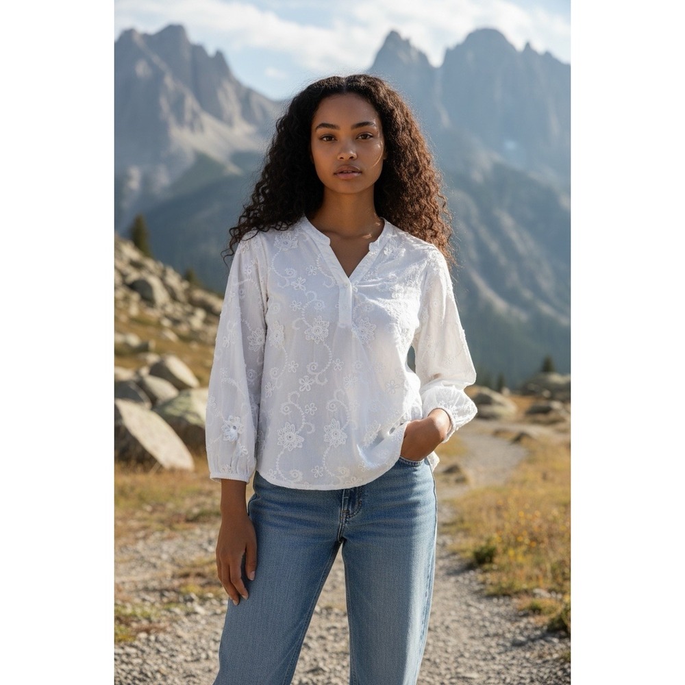 Kindred Womens Embroidered Flower Lacey White Top Blouse Large